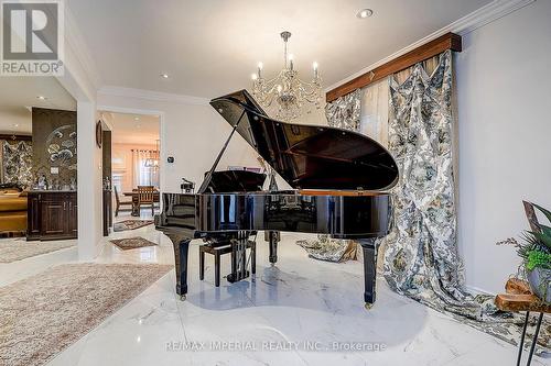 32 Brandon Gate Drive, Vaughan, ON - Indoor Photo Showing Other Room