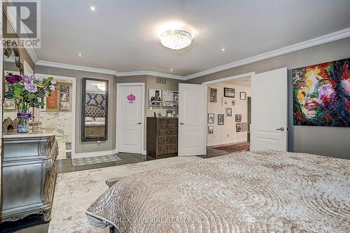 32 Brandon Gate Drive, Vaughan, ON - Indoor Photo Showing Bedroom