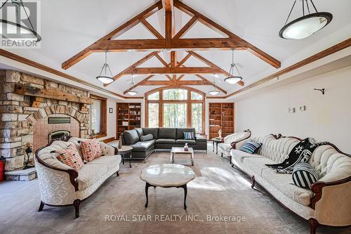 29 Cedar Drive, Caledon, ON - Indoor Photo Showing Living Room With Fireplace