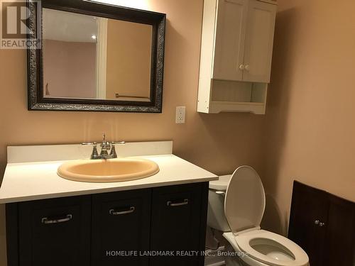 2535 Symington Court, Mississauga, ON - Indoor Photo Showing Bathroom
