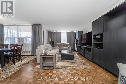 # 519 - 451 The West Mall, Toronto, ON - Indoor Photo Showing Living Room
