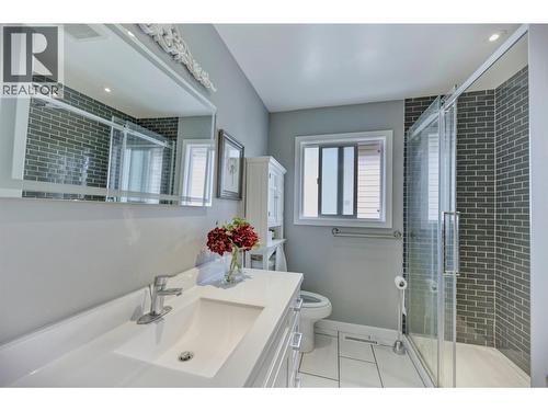 3 Killdeer Place, Osoyoos, BC - Indoor Photo Showing Bathroom