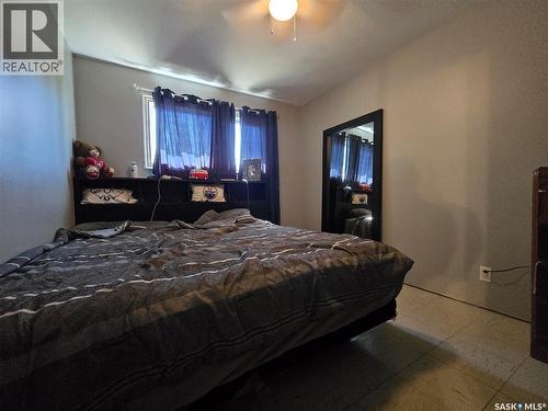 7 Mitchell Crescent, Weyburn, SK - Indoor Photo Showing Bedroom