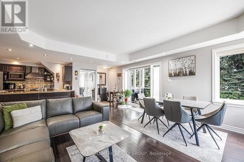 14 - 1238 Marenger Street, Ottawa, ON - Indoor Photo Showing Living Room