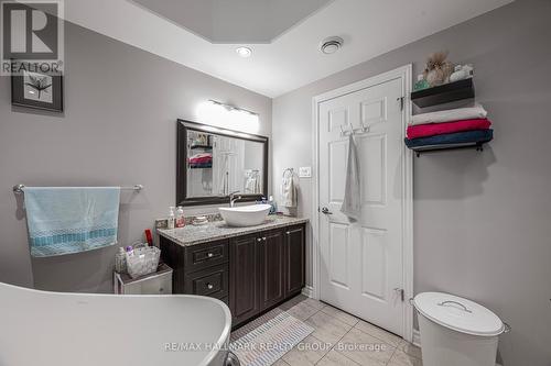 14 - 1238 Marenger Street, Ottawa, ON - Indoor Photo Showing Bathroom
