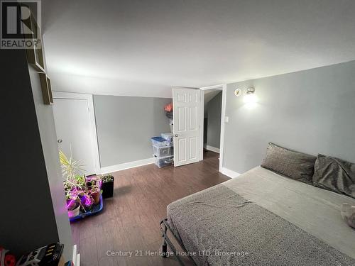 42 Forsythe Street, Fort Erie (Central), ON - Indoor Photo Showing Bedroom