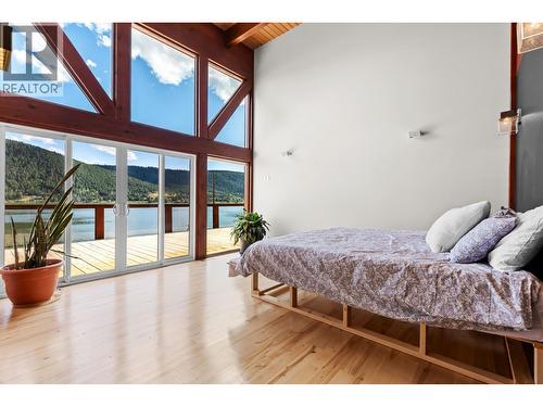 1917 Bass Road, Williams Lake, BC - Indoor Photo Showing Bedroom