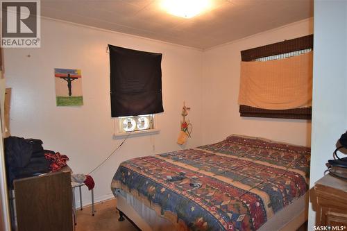 579 25Th Street E, Prince Albert, SK - Indoor Photo Showing Bedroom