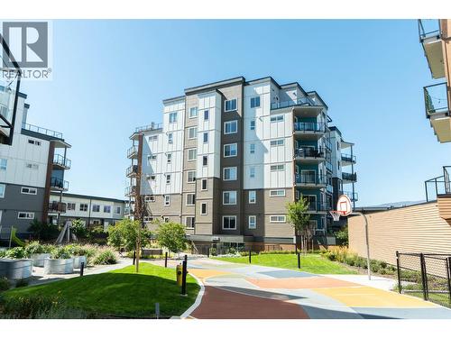 3634 Mission Springs Drive Unit# 403  Kelowna, BC V1W 0C9