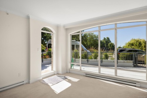 231-21 Dallas Rd, Victoria, BC - Indoor Photo Showing Other Room