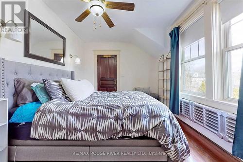 36 John Street, Cambridge, ON - Indoor Photo Showing Bedroom