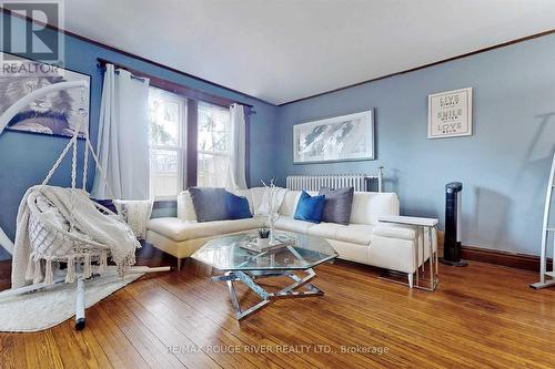 36 John Street, Cambridge, ON - Indoor Photo Showing Living Room