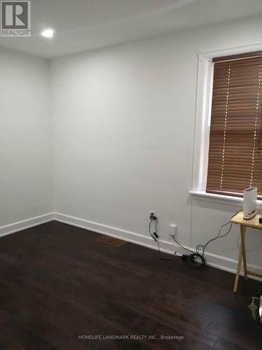 20 Ainslie Avenue, Hamilton, ON - Indoor Photo Showing Other Room