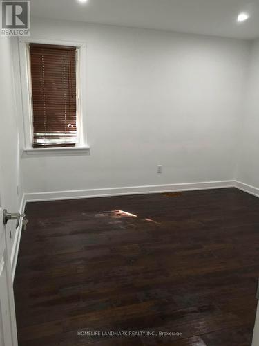 20 Ainslie Avenue, Hamilton, ON - Indoor Photo Showing Other Room