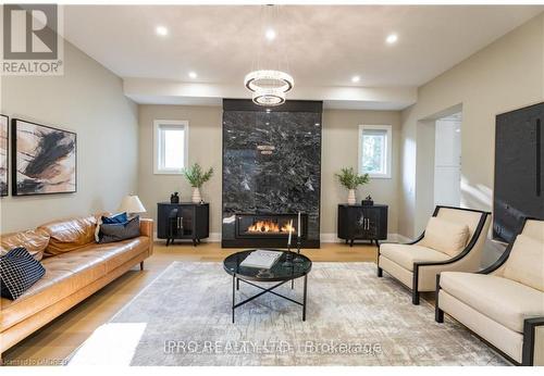 6 Campview Road, Hamilton, ON - Indoor Photo Showing Living Room With Fireplace