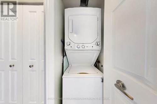 603 - 50 Kingsbridge Garden Circle, Mississauga, ON - Indoor Photo Showing Laundry Room