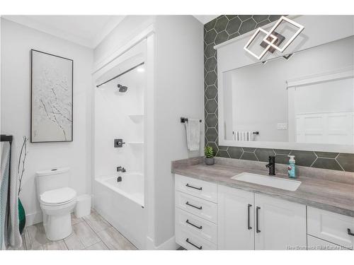 207 Carlisle Rd, Douglas, NB 