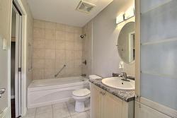 Ensuite bathroom - 