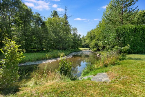 Vue sur l'eau - 127 Ch. Mercier, Bury, QC - Outdoor With View