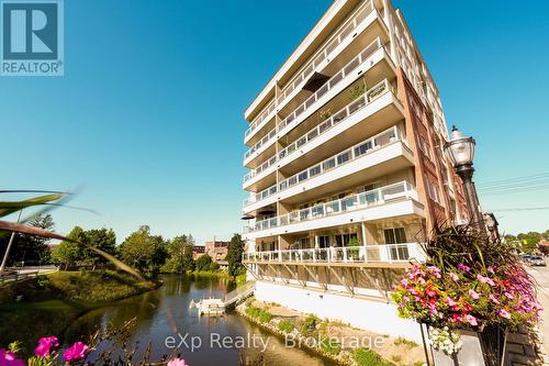 203 - 80 9Th Street E, Owen Sound, ON - Outdoor With Balcony