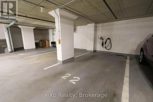 203 - 80 9Th Street E, Owen Sound, ON - Indoor Photo Showing Garage