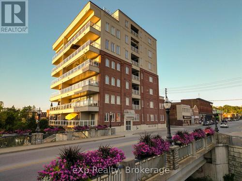 203 - 80 9Th Street E, Owen Sound, ON - Outdoor With Balcony
