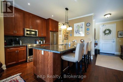 203 - 80 9Th Street E, Owen Sound, ON - Indoor Photo Showing Kitchen