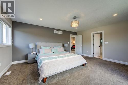 3559 Mia Lane, Plympton-Wyoming, ON - Indoor Photo Showing Bedroom