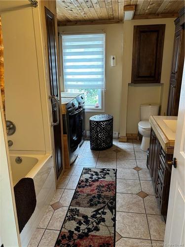 1760 St.Peter Ave, Bathurst, NB 