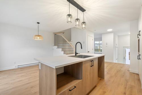 Cuisine - Rue De La Céramique, Lévis (Les Chutes-De-La-Chaudière-Ouest), QC - Indoor Photo Showing Kitchen