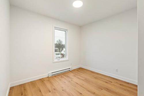 Chambre à coucher - Rue De La Céramique, Lévis (Les Chutes-De-La-Chaudière-Ouest), QC - Indoor Photo Showing Other Room
