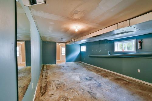 Family room - 828 Rg St-Esprit, L'Épiphanie, QC - Indoor Photo Showing Other Room