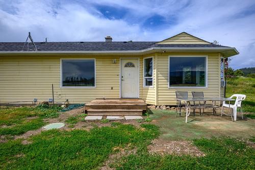 3575 Canyon Road, Spallumcheen, BC - Outdoor