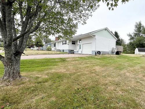 8 Smith Avenue, Springhill, NS 