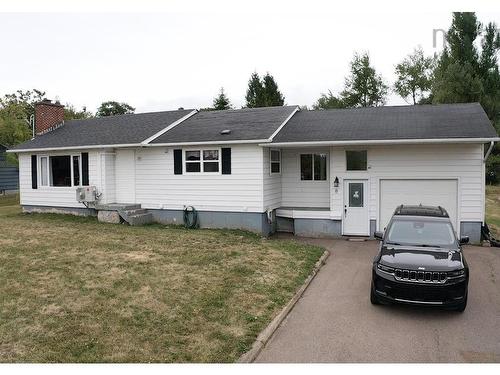 8 Smith Avenue, Springhill, NS 