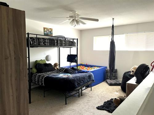 304-1607 43 Avenue, Vernon, BC - Indoor Photo Showing Bedroom