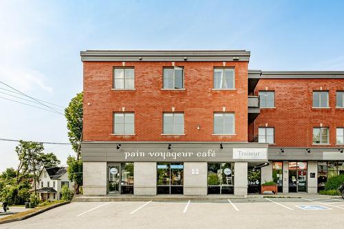 Façade - 204B-373 Rue King E., Sherbrooke (Fleurimont), QC - Outdoor