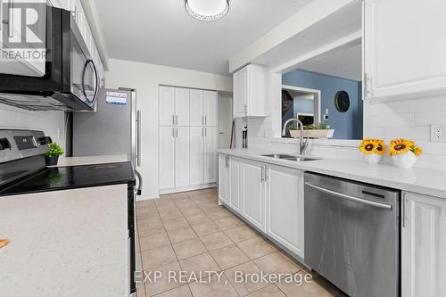 13 Burnstown Circle, Brampton, ON - Indoor Photo Showing Kitchen With Double Sink