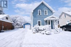 136 FOURTH STREET  Midland, ON L4R 3T2