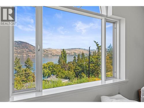 9110 Smith Road, Vernon, BC - Indoor