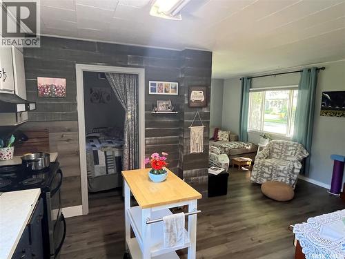 225 First Street Ne, Wadena, SK - Indoor Photo Showing Other Room