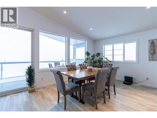 2521 Panoramic Way, Blind Bay, BC - Indoor Photo Showing Dining Room