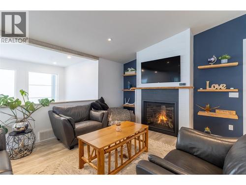 2521 Panoramic Way, Blind Bay, BC - Indoor Photo Showing Living Room With Fireplace
