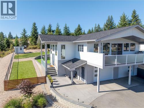2521 Panoramic Way, Blind Bay, BC - Outdoor With Facade