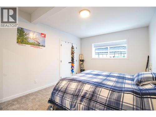 2521 Panoramic Way, Blind Bay, BC - Indoor Photo Showing Bedroom