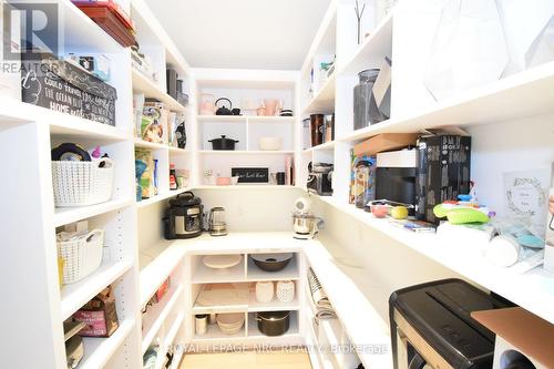 82 Ivy Crescent, Thorold (Confederation Heights), ON - Indoor