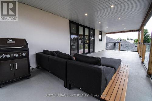 82 Ivy Crescent, Thorold (Confederation Heights), ON - Outdoor With Deck Patio Veranda With Exterior