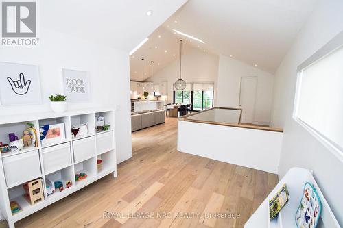 82 Ivy Crescent, Thorold (Confederation Heights), ON - Indoor Photo Showing Other Room