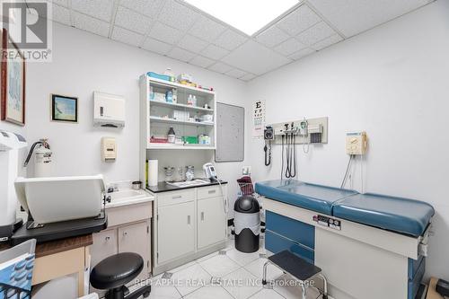 799 Bloor Street W, Toronto, ON 