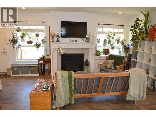 8187 Donaldson Drive, Grand Forks, BC 